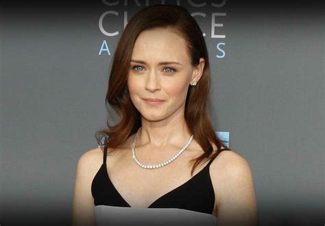 alexis bledel height|Alexis Bledel’s Height: How Tall Is the ‘Gilmore Girls’ Star ...